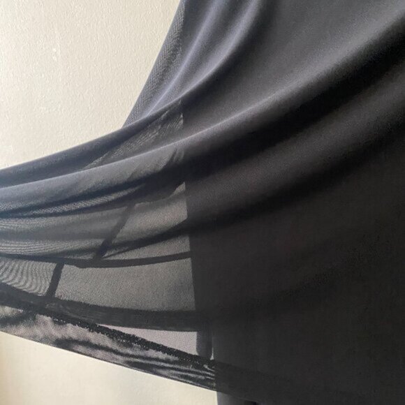 Brian Bailey Black Two Piece Sleeveless V-Neck Top With Mesh Long Sleeve Overlay - Picture 6 of 10